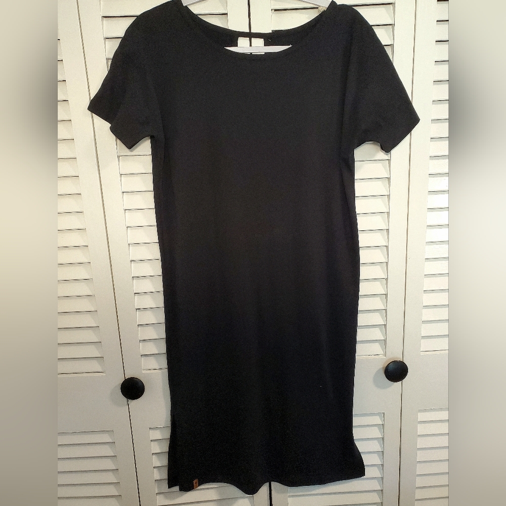 Ten Tree Black Short Sleeve Dress NWT